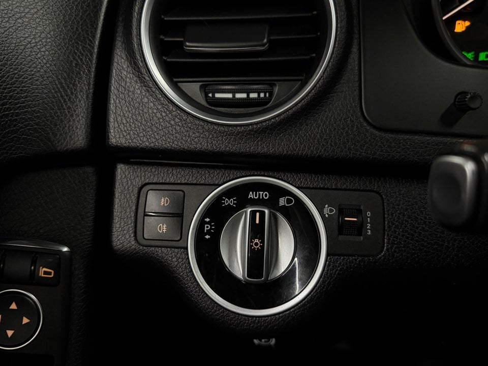 Mercedes C220 2,2 CDi AMG Line stc. aut. 5d