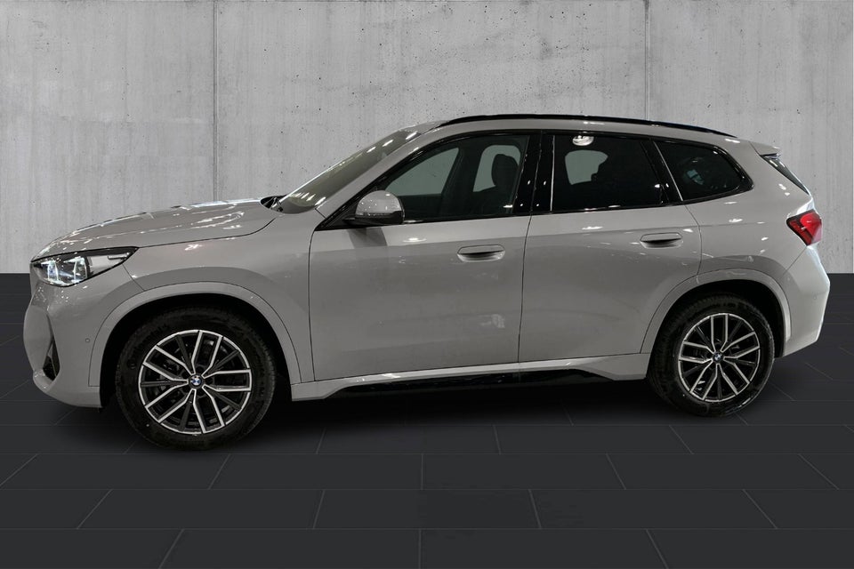 BMW iX1 eDrive20 M-Sport 5d
