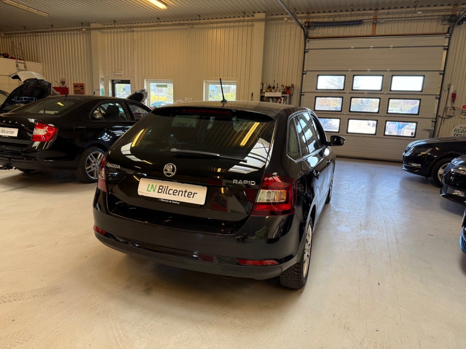 Skoda Rapid 1,0 TSi 95 Ambition Spaceback 5d