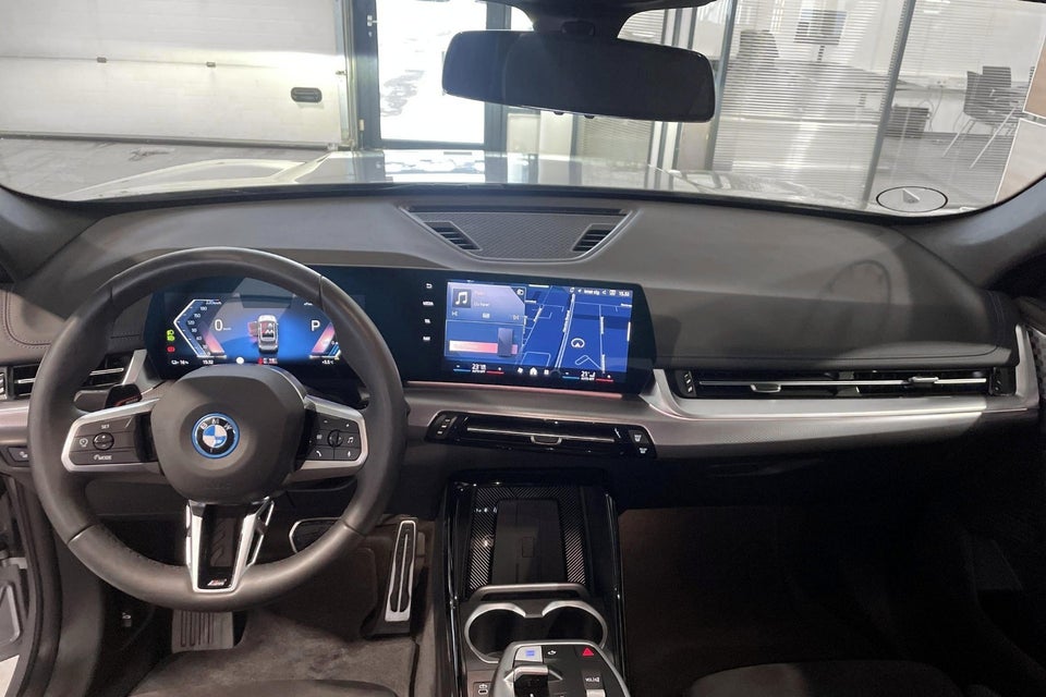 BMW iX1 eDrive20 M-Sport Pro 5d