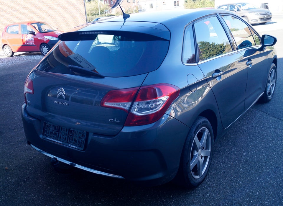 Citroën C4 1,6 e-HDi 115 Seduction 5d