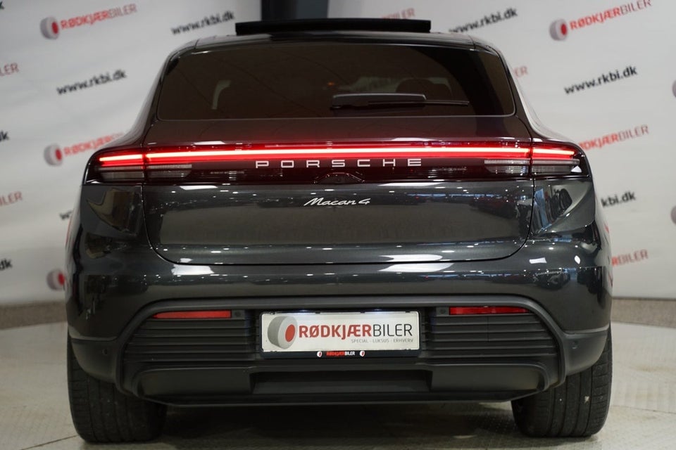Porsche Macan 4 5d