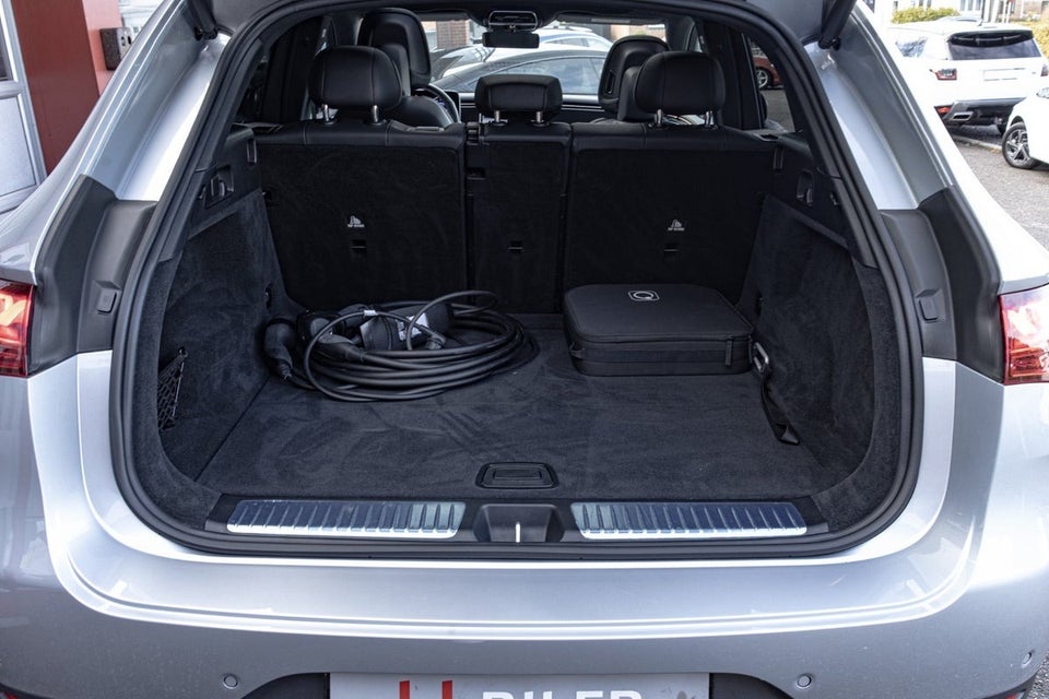 Mercedes EQE300 SUV 5d