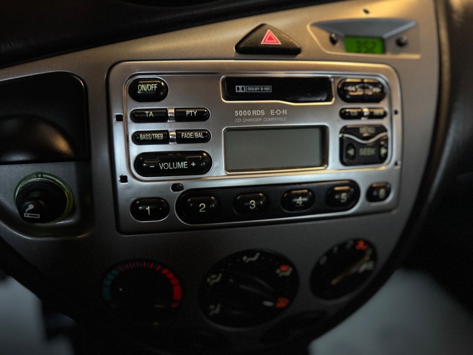 Ford Focus 1,6 Ambiente 3d