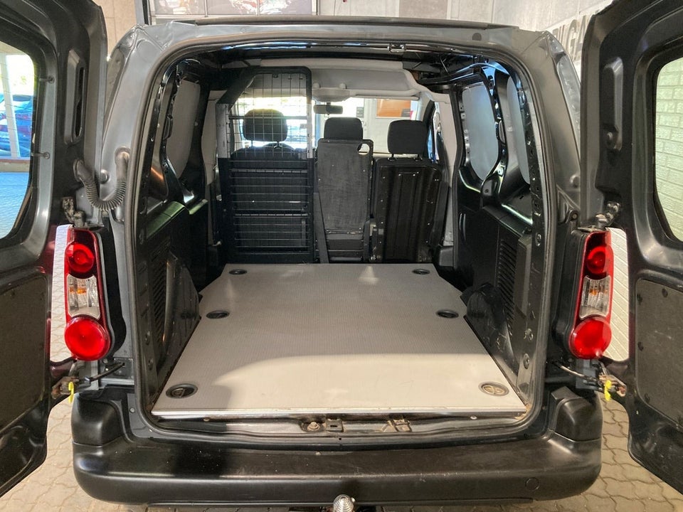 Peugeot Partner 1,6 BlueHDi 100 L1 Flex Van 5d