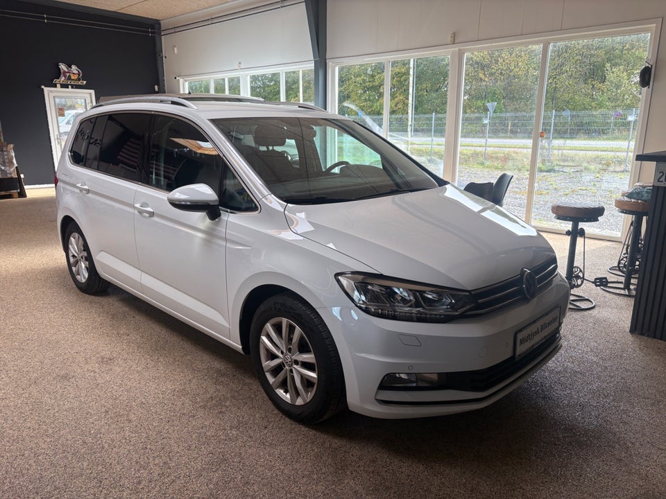 VW Touran 1,8 TSi 180 Highline DSG Van 5d