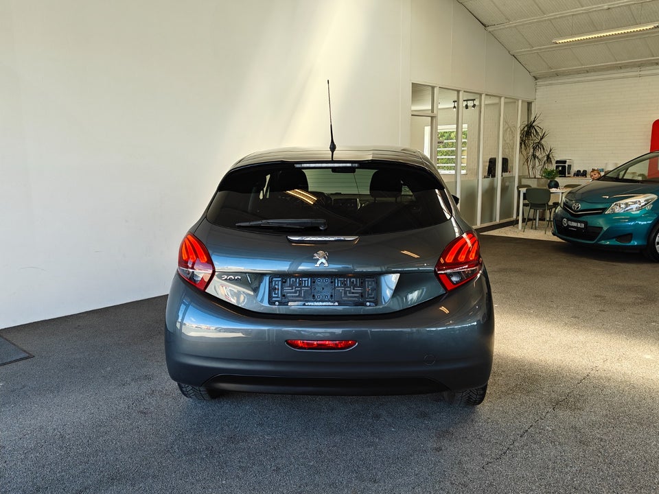 Peugeot 208 1,6 BlueHDi 100 Desire 5d