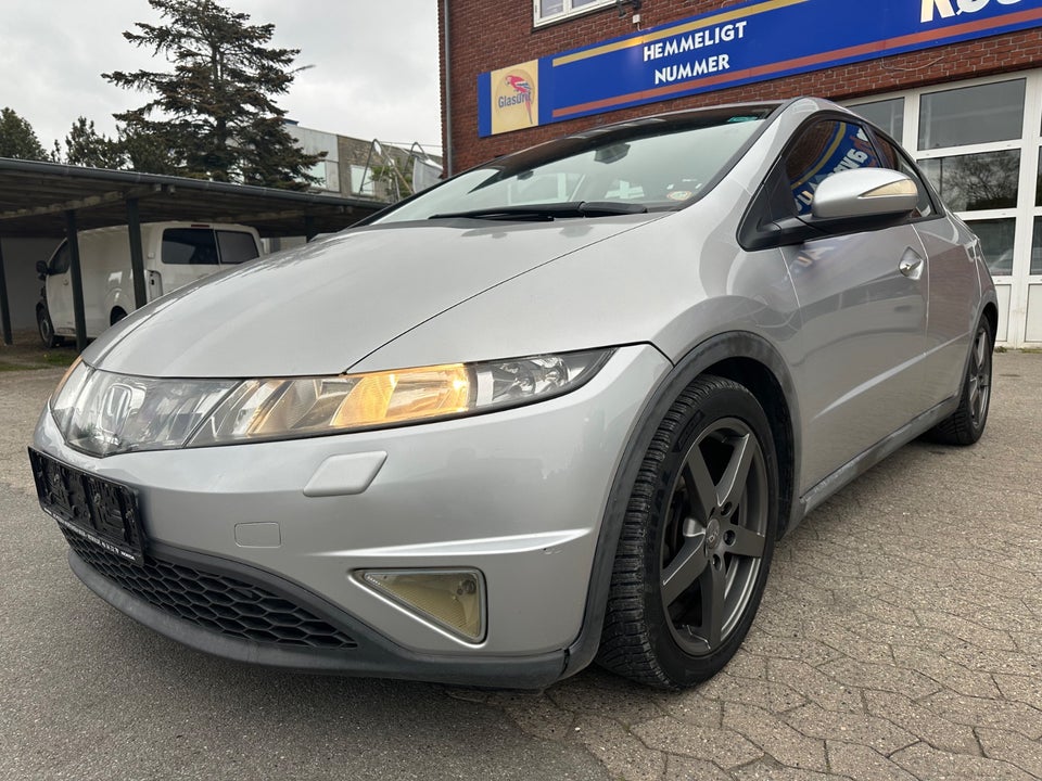Honda Civic 1,8 Sport 5d