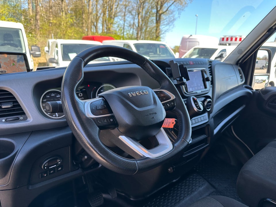 Iveco Daily 3,0 35S18 16m³ Van AG8