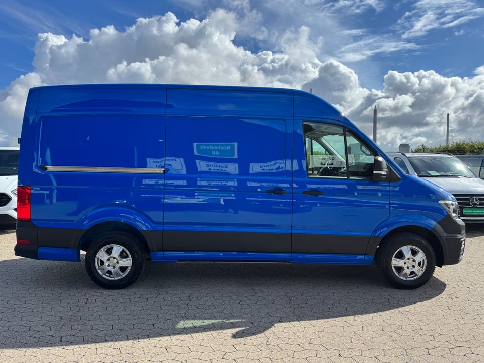 VW Crafter 35 2,0 TDi 140 Kassevogn L3H2 aut.