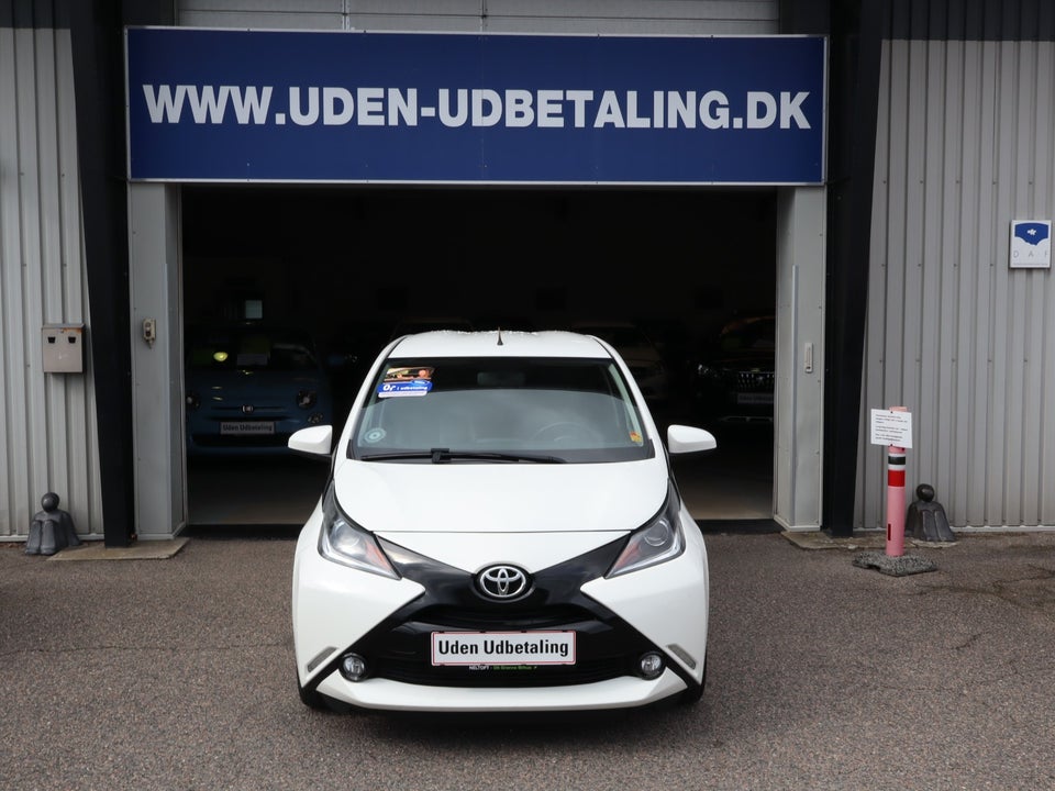 Toyota Aygo 1,0 VVT-i x-clusiv 5d