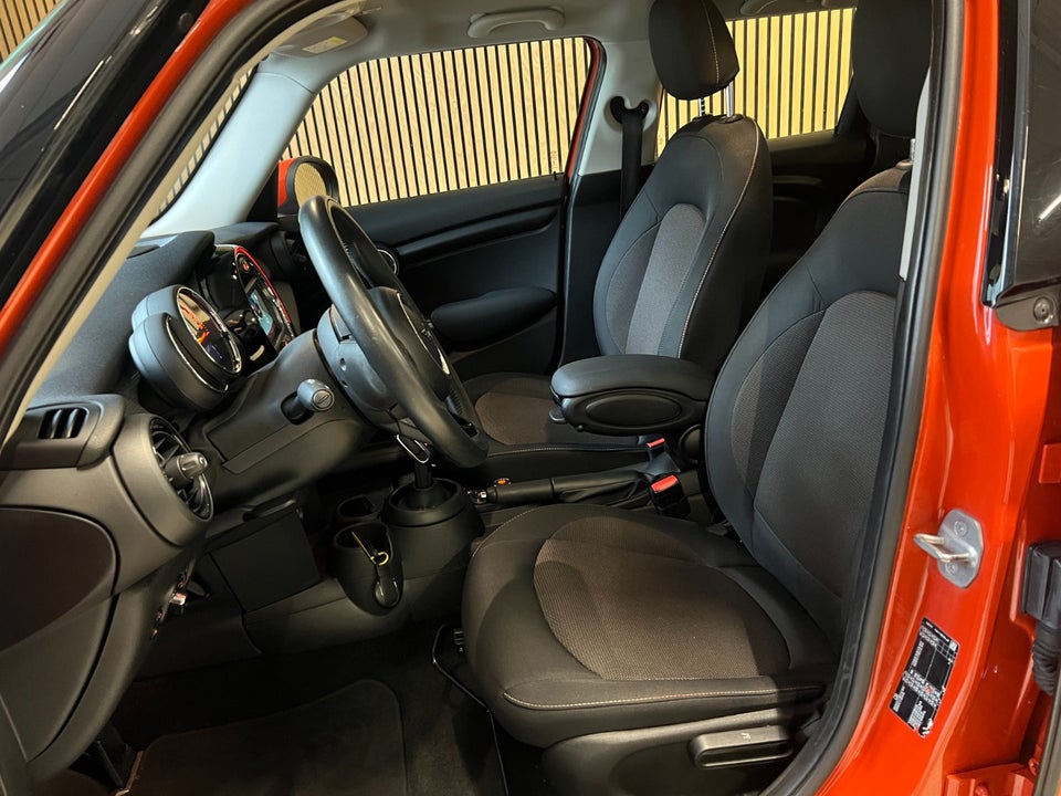 MINI Cooper 1,5 Essential aut. 5d