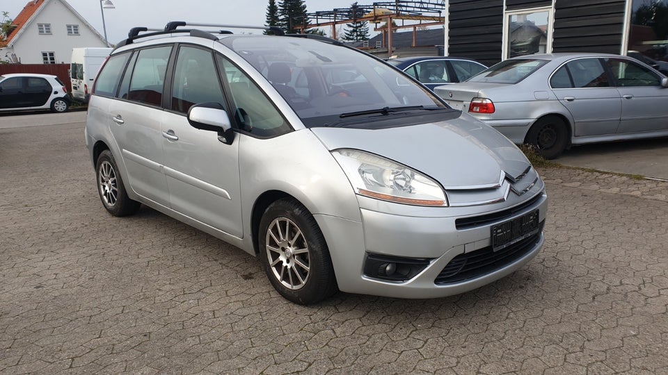 Citroën Grand C4 Picasso 1,8 16V Prestige 7prs 5d