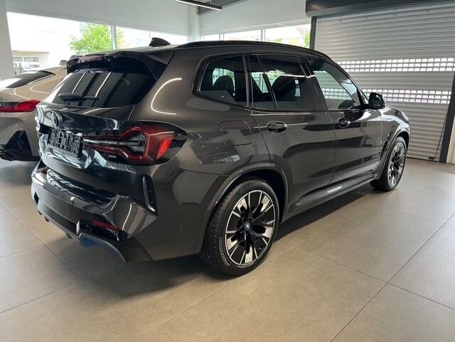 BMW iX3 Charged Plus M-Sport 5d