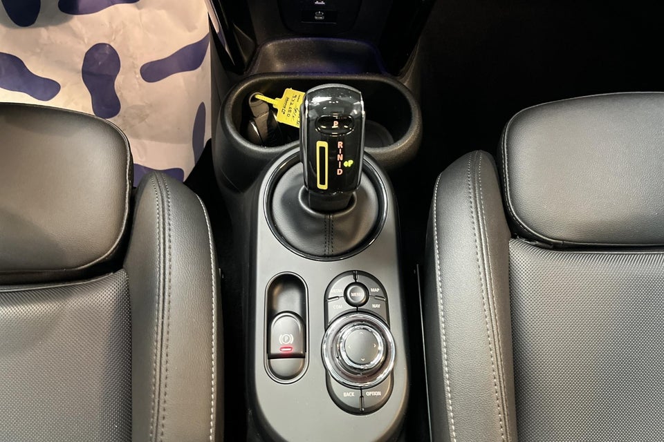 MINI Cooper SE Edition Premium Plus 3d