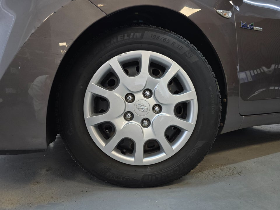 Hyundai i30 1,6 CRDi 110 XTR Eco 5d