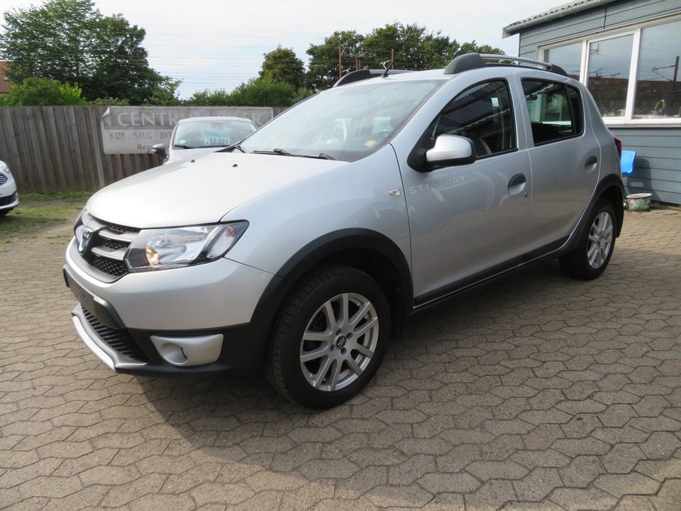 Dacia Sandero Stepway 0,9 TCe 90 Prestige Easy-R 5d