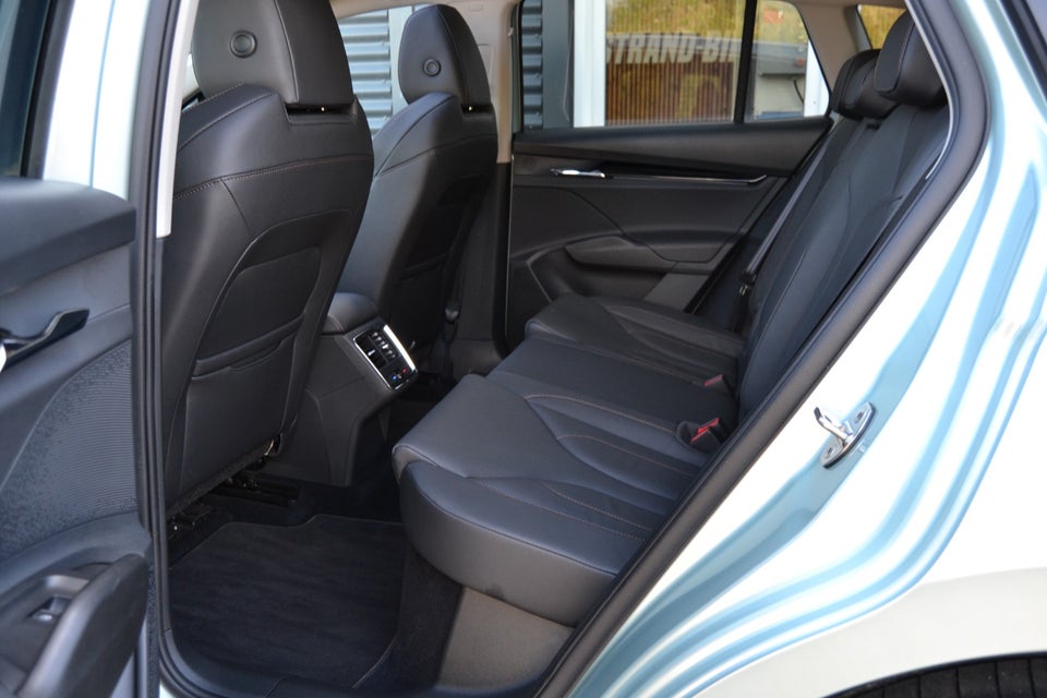 Skoda Enyaq 80 iV Suite 5d