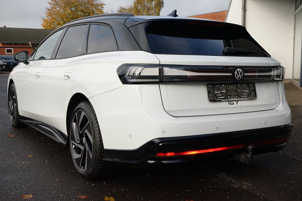 VW ID.7 86 Style S Tourer 5d