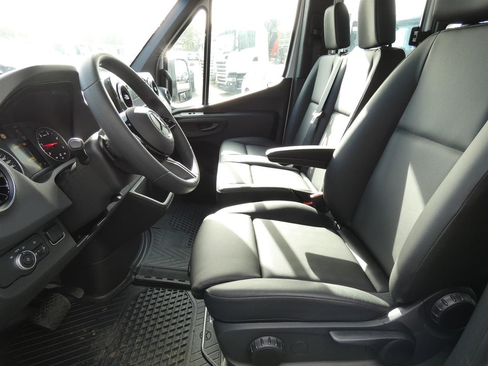 Mercedes Sprinter 317 2,0 CDi A3 Db.Kab PRO aut. RWD 4d