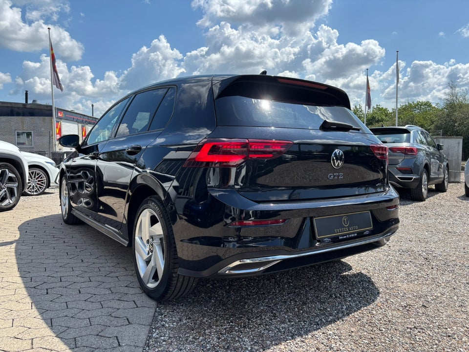 VW Golf VIII 1,4 GTE DSG 5d