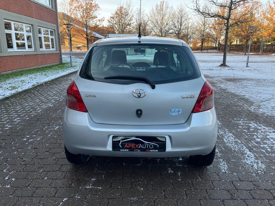 Toyota Yaris 1,3 Luna M/M 3d