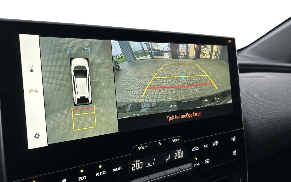 Toyota bZ4X Executive 5d