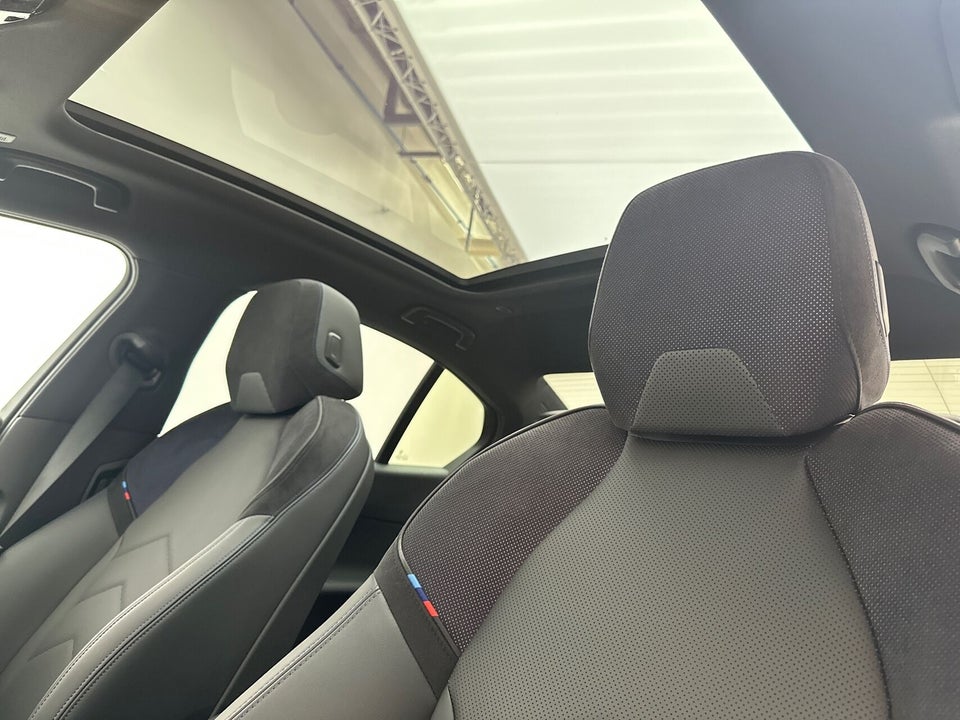 BMW i5 eDrive40 Fully Charged M-Sport Pro 4d