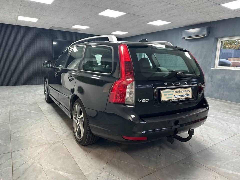 Volvo V50 1,6 D2 115 Momentum 5d