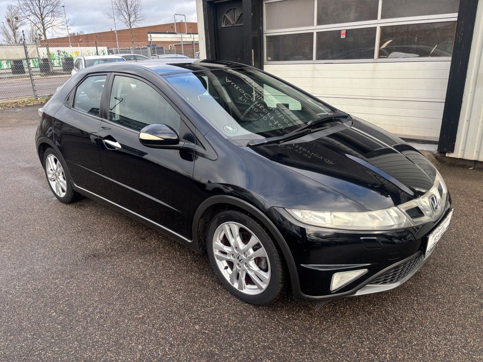 Honda Civic 1,8 Sport 5d
