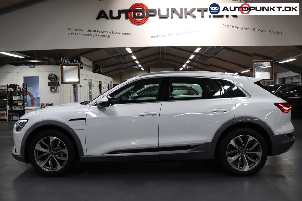 Audi e-tron 55 Prestige quattro 5d