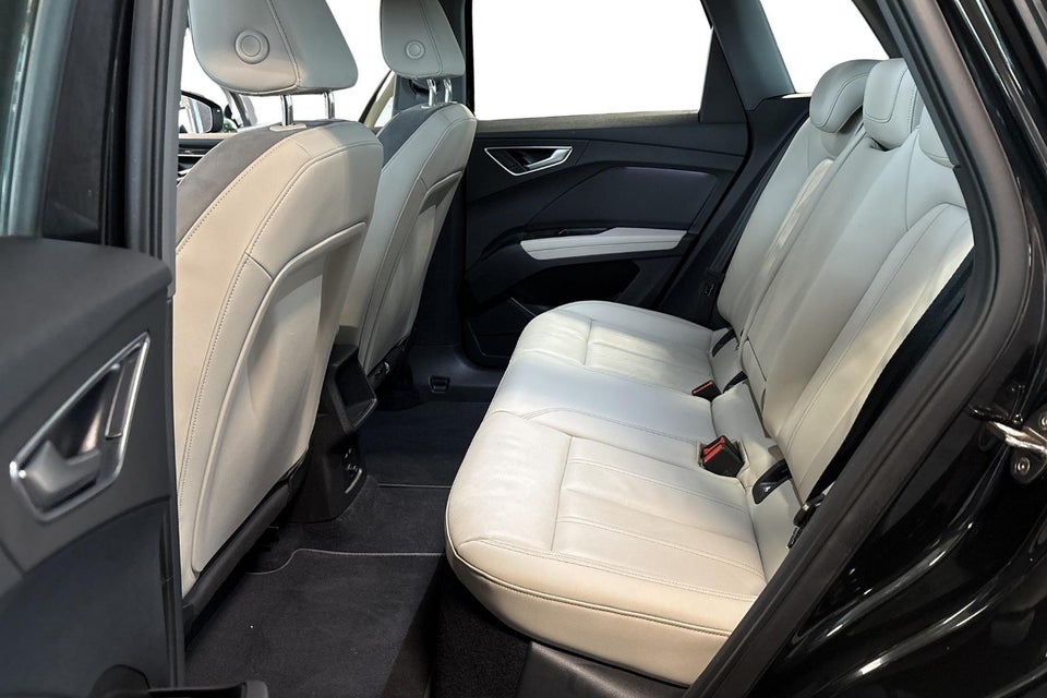 Audi Q4 e-tron 40 Attitude 5d