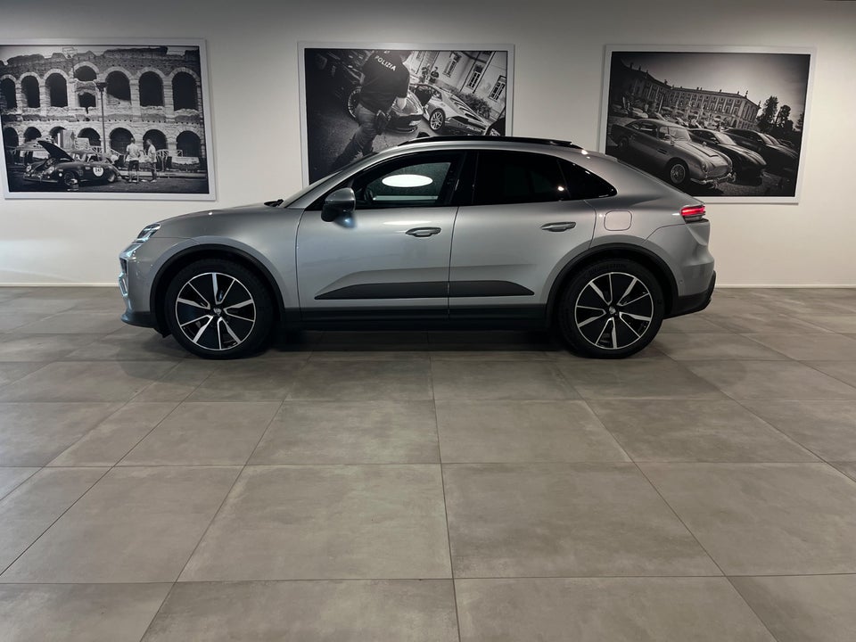 Porsche Macan 4 5d