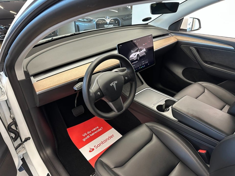 Tesla Model Y Long Range AWD 5d