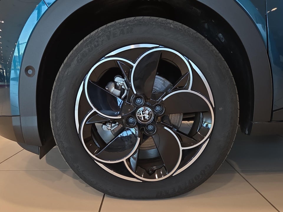 Alfa Romeo Junior Elettrica Speciale 5d