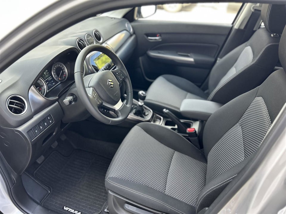 Suzuki Vitara 1,4 mHybrid Active 5d