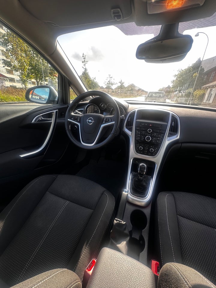 Opel Astra 1,6 T 170 Sport 5d