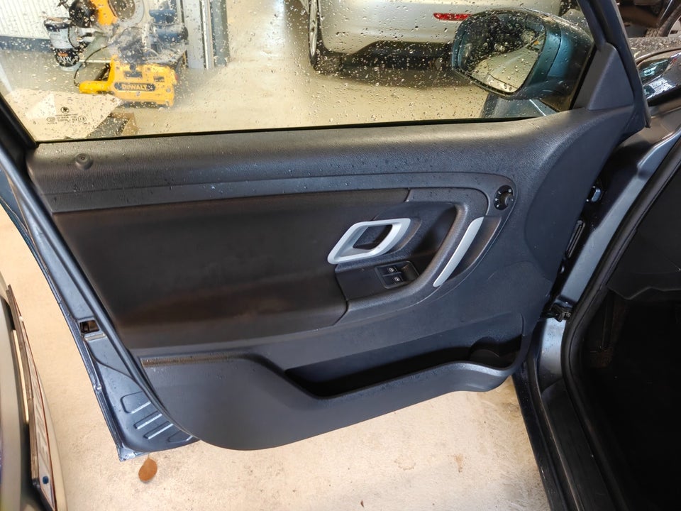 Skoda Fabia 1,4 16V Elegance Combi 5d