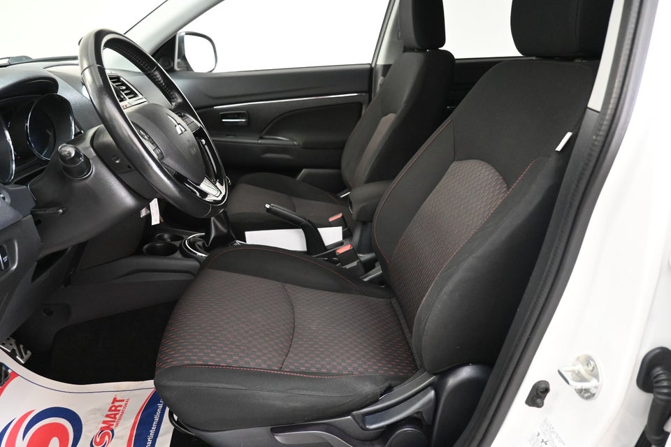 Mitsubishi ASX 1,6 Invite 5d