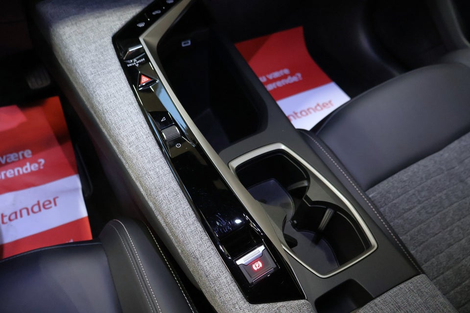 Peugeot e-5008 77 Allure Pack 7prs 5d