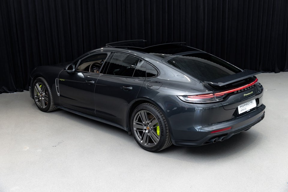 Porsche Panamera 4 2,9 E-Hybrid Platinum Edition PDK 5d