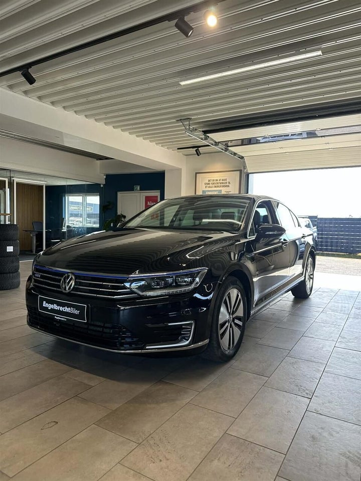 VW Passat 1,4 GTE Highline DSG 4d