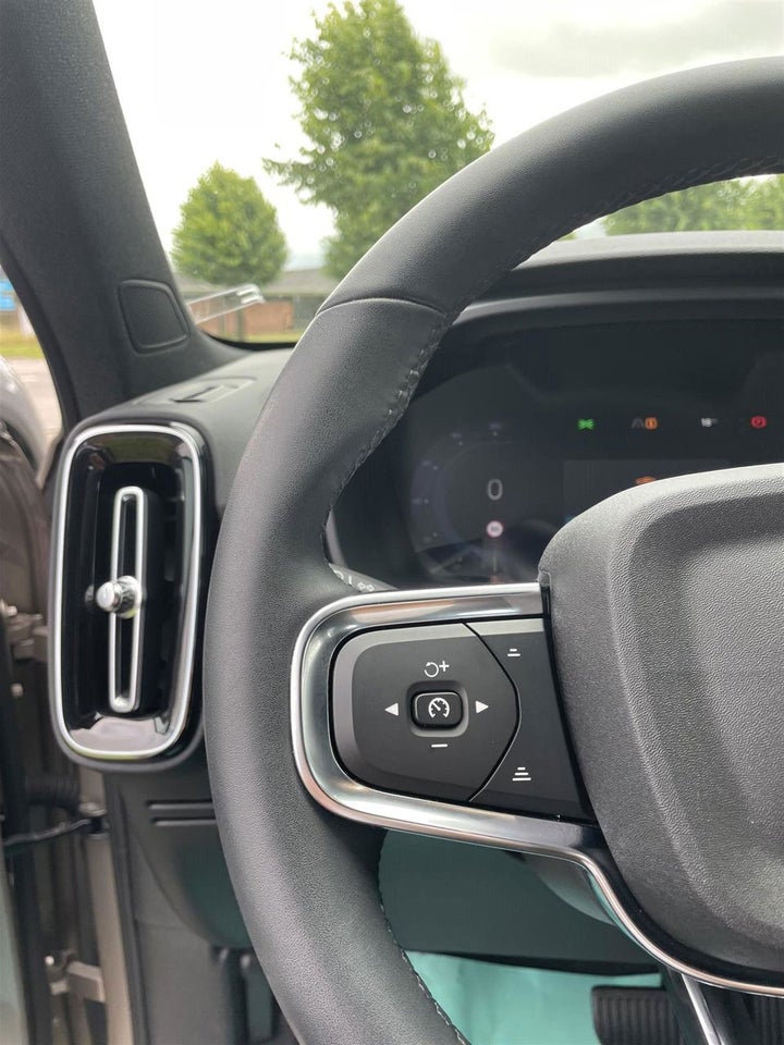 Volvo XC40 P6 ReCharge Core 5d