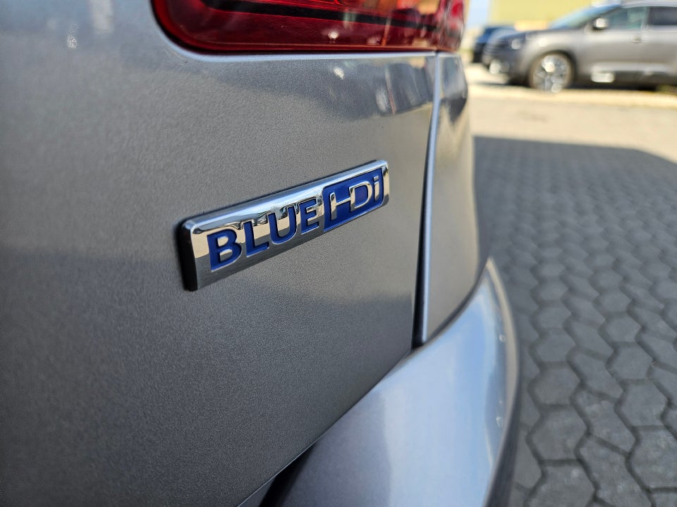 Peugeot 308 1,6 BlueHDi 120 Active 5d