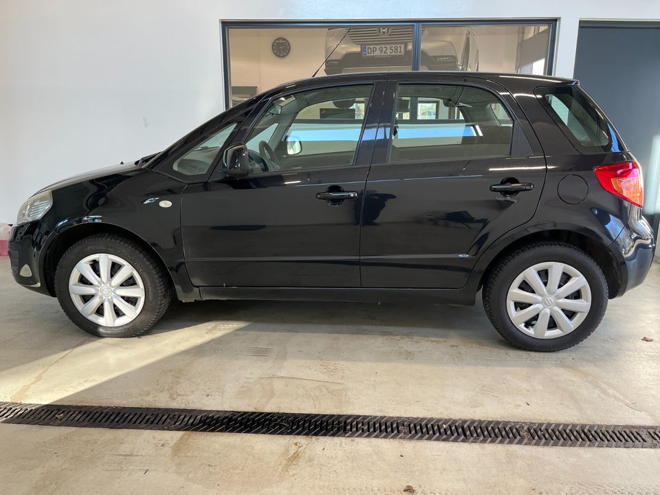 Suzuki SX4 1,6 CombiBack Shine 5d