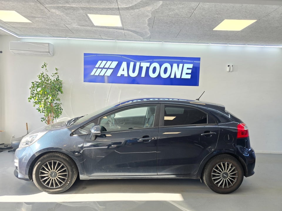 Kia Rio 1,4 CVVT Attraction 5d