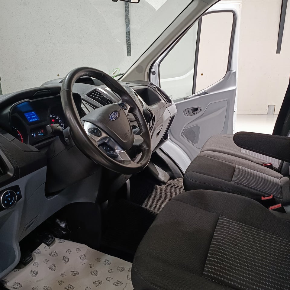 Ford Transit 350 L3 Chassis 2,0 TDCi 130 Mandskabsvogn Trend FWD 4d