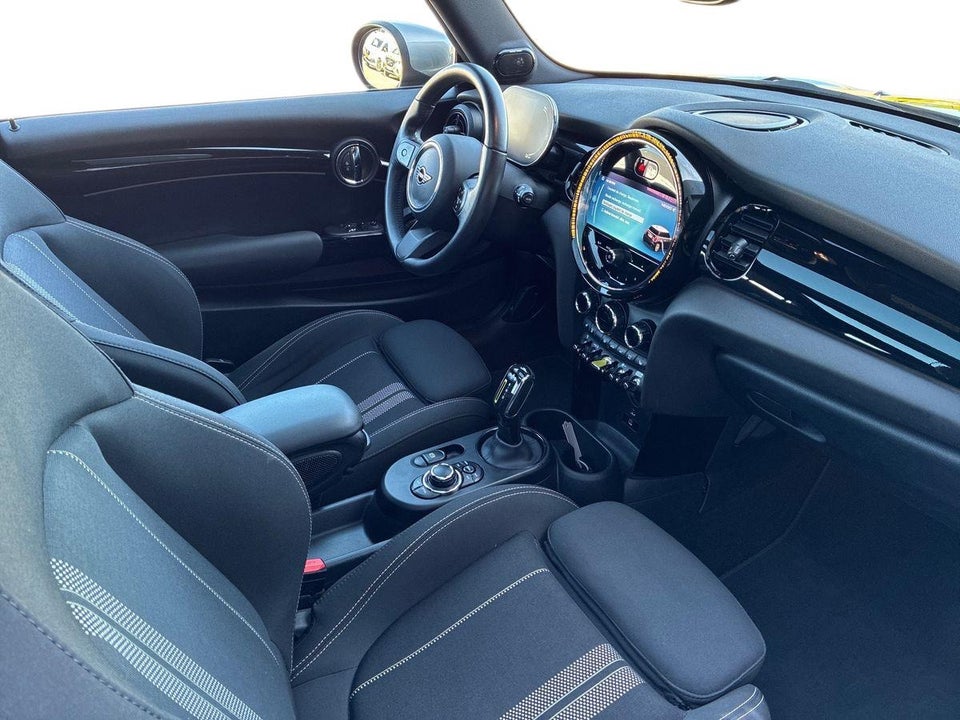 MINI Cooper SE Edition Premium Plus 3d