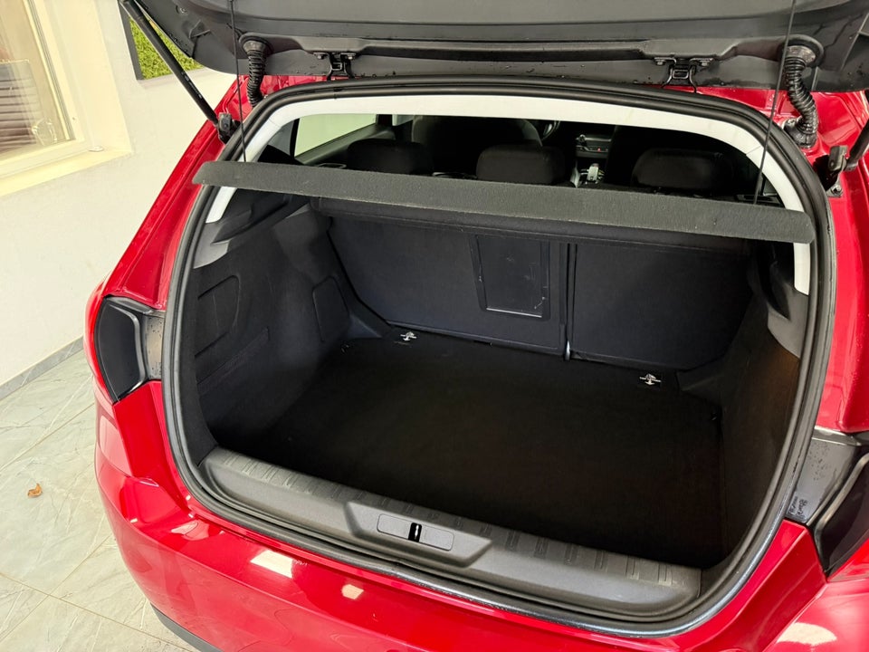 Peugeot 308 1,5 BlueHDi 130 Infinity 5d