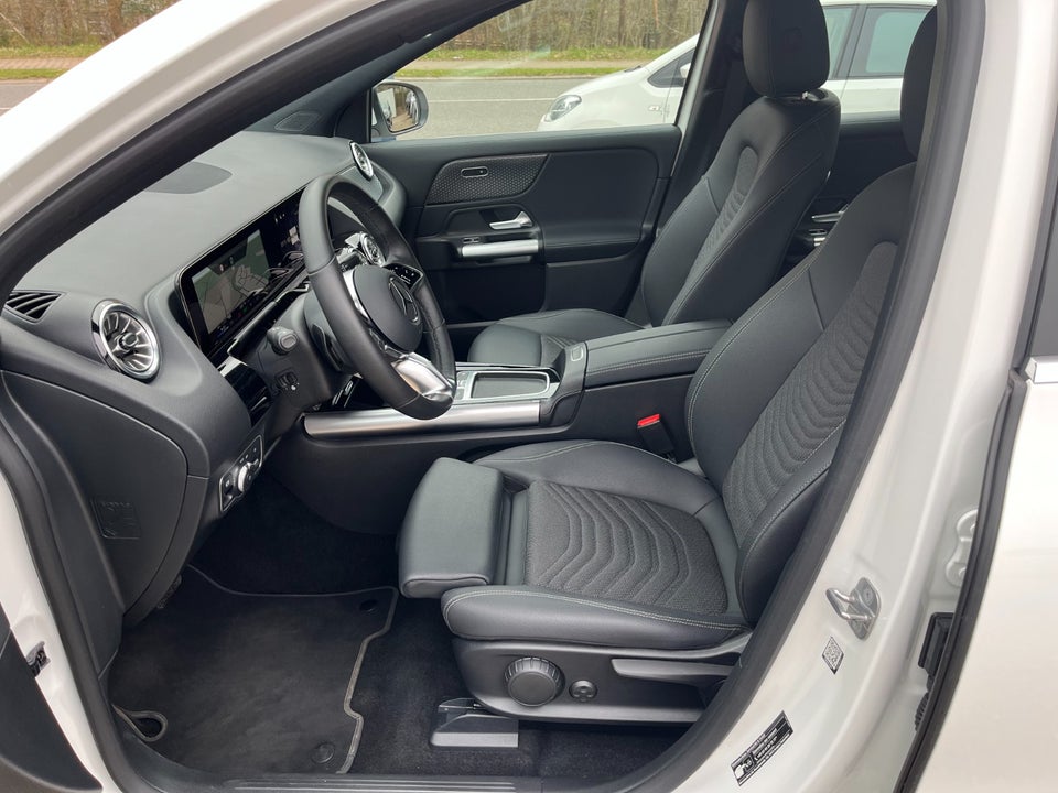 Mercedes EQA250 Progressive Advance 5d